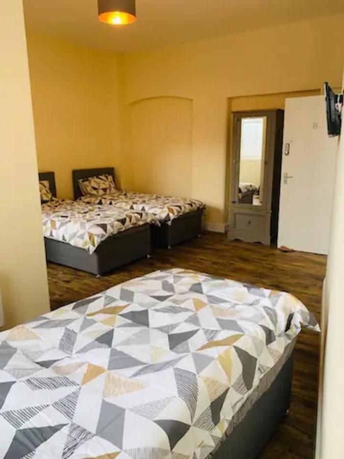 8 Fish Street, Budget City Centre Accomodation Leeds  Dış mekan fotoğraf